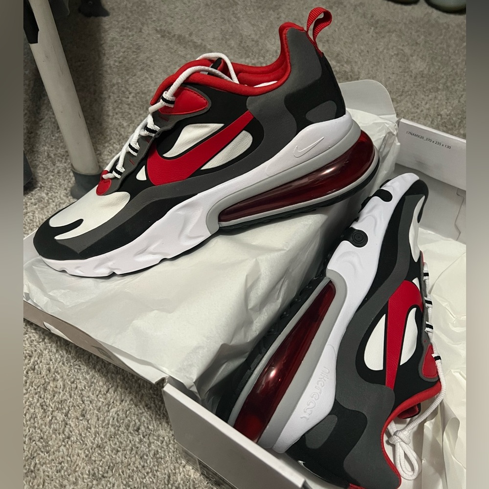 Men’s Nike Airmax 270 react